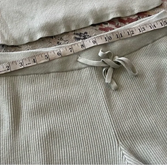 Abercrombie & Fitch Soft Ribbed Green Lounge Shorts Size L - Picture 5 of 10